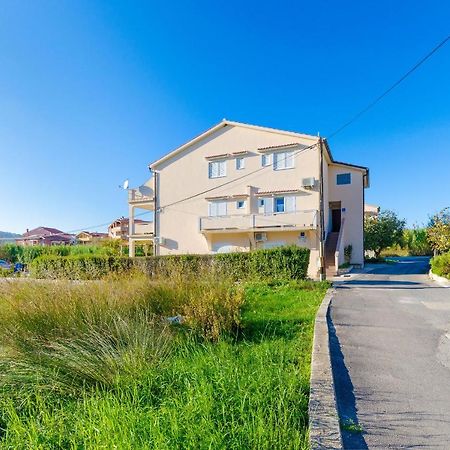 Apartments Marija P Лопар Екстер'єр фото