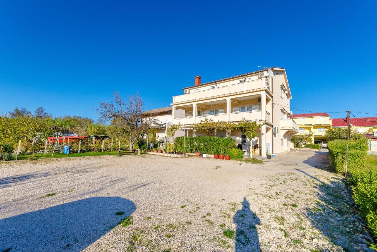 Apartments Marija P Лопар Екстер'єр фото