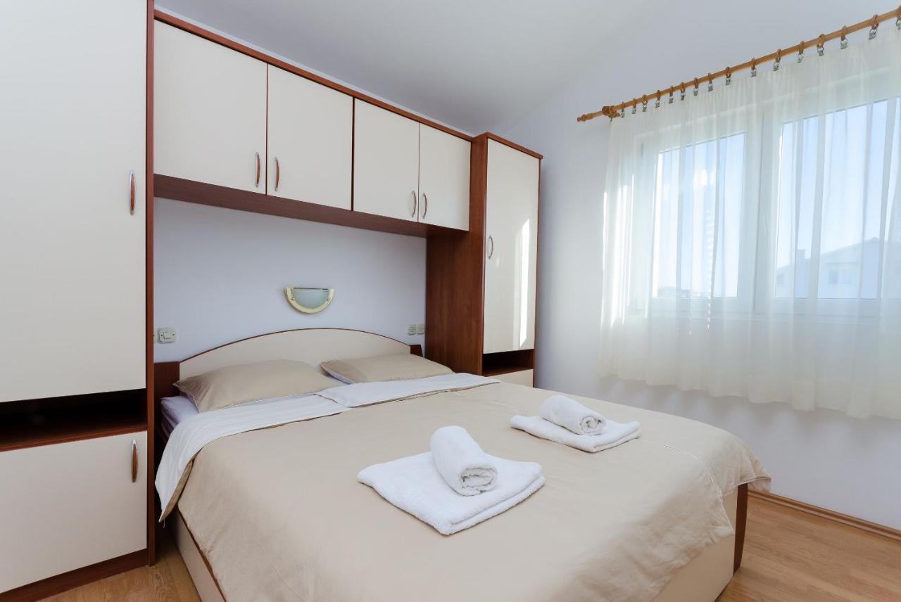 Apartments Marija P Лопар Екстер'єр фото