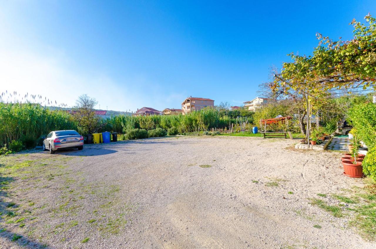Apartments Marija P Лопар Екстер'єр фото